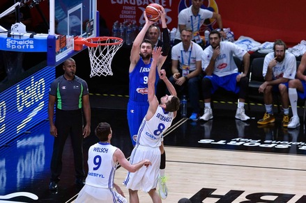 Italia-Repubblica Ceca 85-70: azzurri al Preolimpico