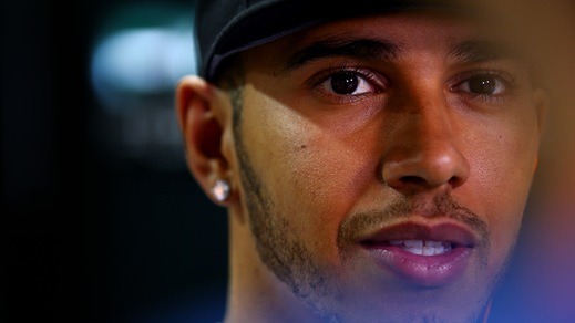F1 Gp Singapore, emozione Hamilton: «Vicino al record di Senna»