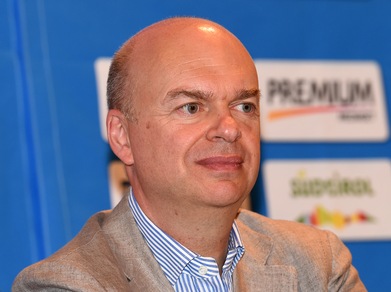 Inter, Fassone via. Zanetti possibile successore