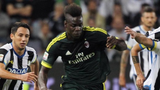 Balotelli: «Mi provocano? Perché gli nascondo la palla»