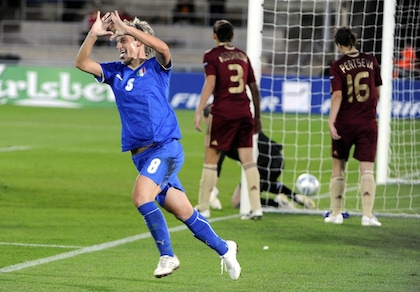 Calcio, le donne minacciano lo sciopero in serie A
