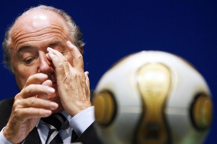 Fifa, ancora caos: Blatter indagato in Svizzera