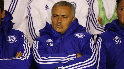 Mourinho provoca ancora Wenger: «Un re che piange sempre»