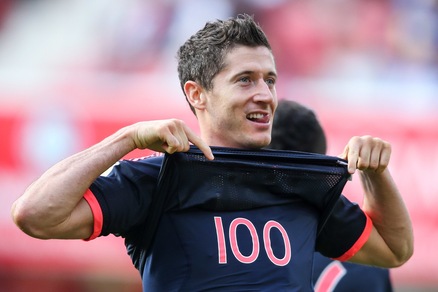 Lewandowski fa 100! Altri due gol in Bundesliga