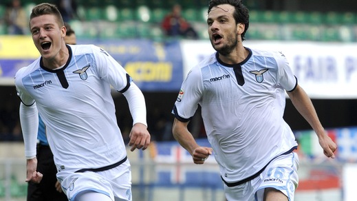 Parolo e Biglia stendono il Verona. Lazio, che vittoria in dieci!