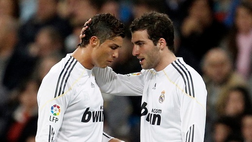 Higuain: «Ronaldo sopravvalutato», ma il Napoli smentisce