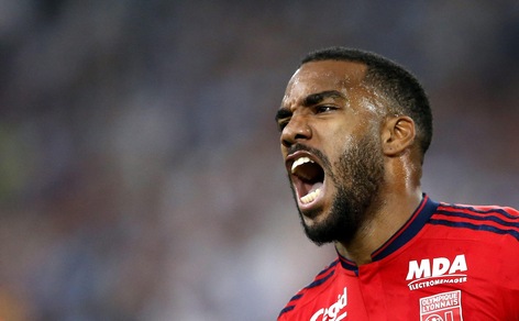 Lacazette-Lione, è bufera: «Deluso e ferito dal club»