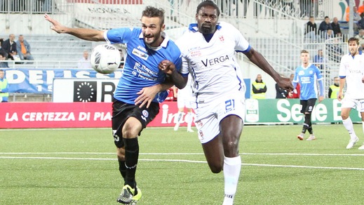 Il Como sbanca Novara: Ebagua imita Batistuta