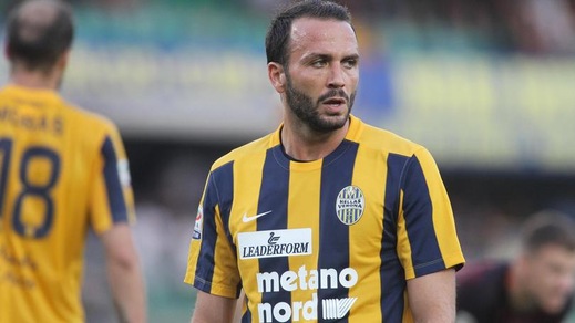 Verona, per Pazzini seduta differenziata