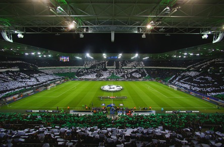 Mönchengladbach in Champions dopo 37 anni: che show allo stadio!