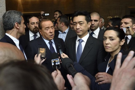Berlusconi: «Mr Bee? Lavoro continua»