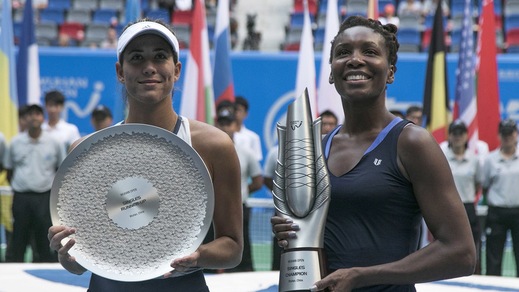 Tennis, Wta Wuhan: Venus Williams vince il trofeo