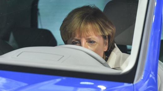 Merkel: «Dieselgate non danneggerà la Germania»