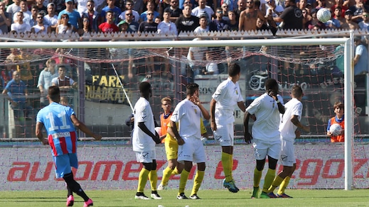 La Casertana è in vetta. Catania, Calil non basta