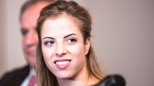 Carolina Kostner in conferenza «Voglio le Olimpiadi»