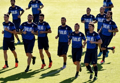 Italia a Coverciano: in campo anche Santon e Bonaventura