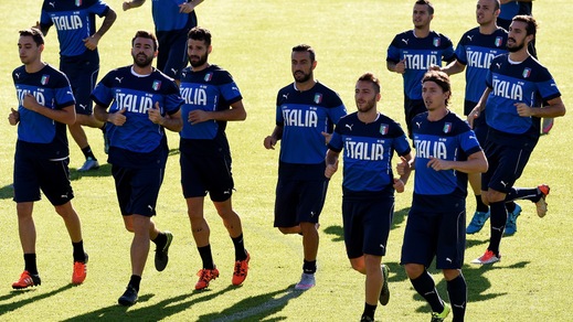 Italia a Coverciano: in campo anche Santon e Bonaventura
