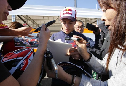 MotoGp: Marquez, salto mortale con la moto da cross