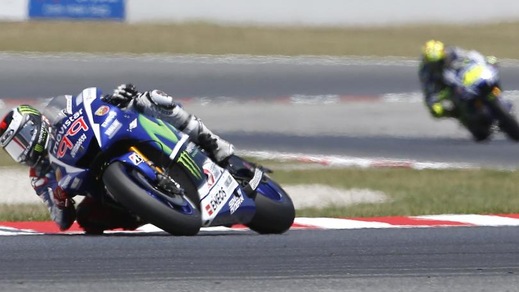 MotoGp, Giappone: pole Lorenzo davanti a Rossi