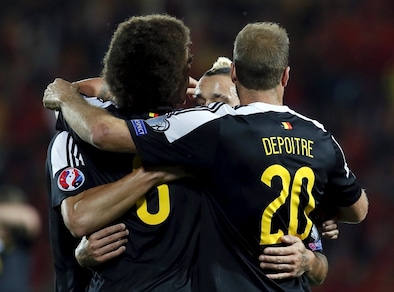 Euro 2016, Nainggolan segna e festeggia la qualificazione