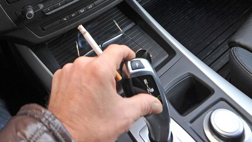 Auto, stop al fumo con minori a bordo