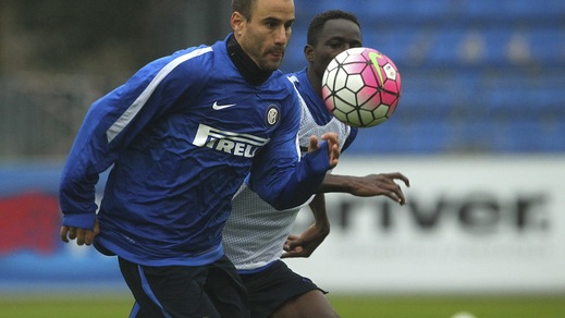 Inter, lavoro sotto la pioggia aspettando la Juve