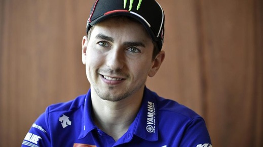 MotoGp Yamaha, Lorenzo: «Sono ancora in corsa per il titolo»