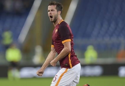 Record gol su punizione, Pjanic punta Pirlo