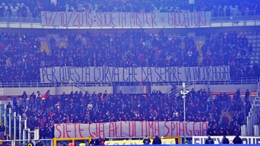 I tifosi del Milan contestano: «L'ultima spiaggia»