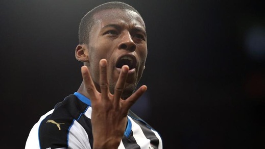 Premier League, festa Newcastle: Wijnaldum ne fa quattro