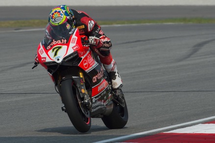 SBK, Imola: Davies domina la prima giornata a Imola