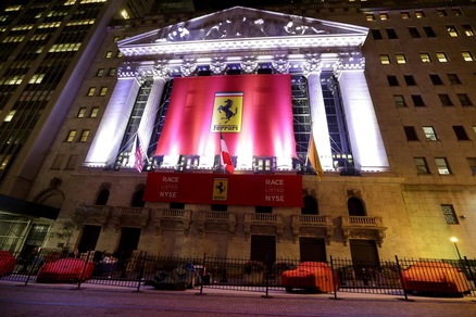 Ferrari, prezzo azioni fissato a 52 dollari