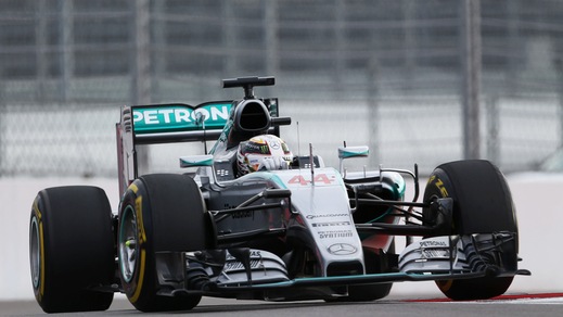 F1 Mercedes, Lowe: «Hamilton è all'apice della carriera»