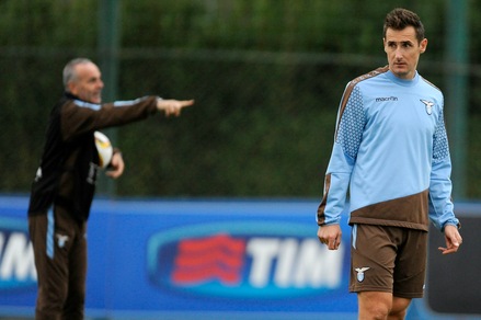 Lazio, Klose si scalda per il debutto in Europa League