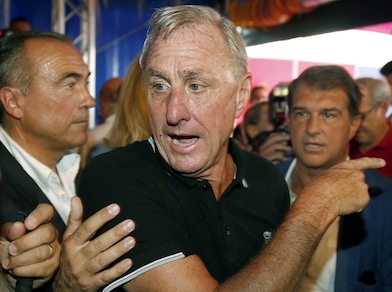 Barcellona, il calcio sotto choc: Cruijff ha un cancro al polmone