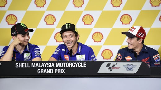 MotoGp, Sepang: Rossi sfida Lorenzo, ma in quota vince Marquez
