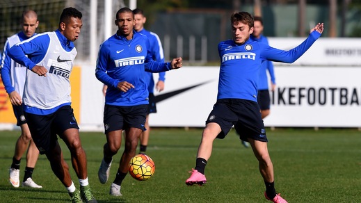 Inter, idea Carlos Vela del Racing Santander