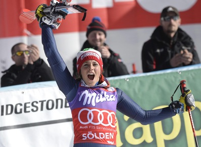 Sci, Cdm: Brignone vince lo slalom gigante a Soelden