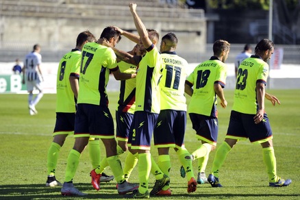 Crotone, il sogno continua: Budimir stende l'Ascoli