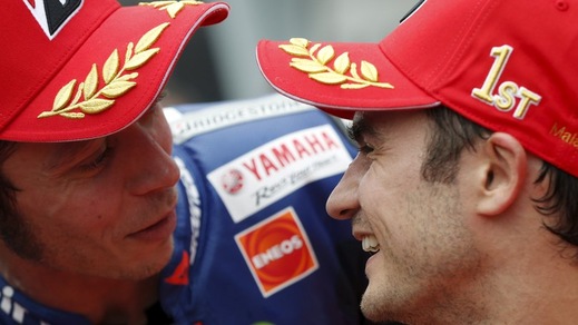 MotoGp, in Spagna: «Pedrosa e Valentino Rossi alla Suzuki nel 2017». Ma è un pesce d'aprile