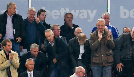 Chelsea ancora ko, Mou espulso. Arsenal primo