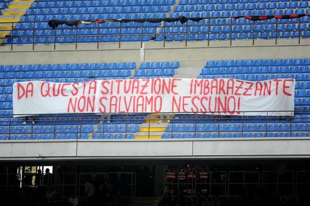 Curva Sud Milan: Mihajlovic non ha colpe. Berlusconi e Galliani, basta