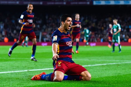 Suarez show, il Barça rimonta l'Eibar e aggancia il Real capolista