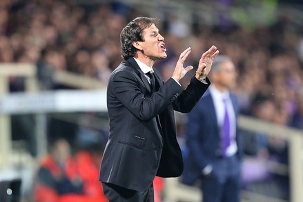 Roma, Garcia prudente: «Primi, ma non favoriti»