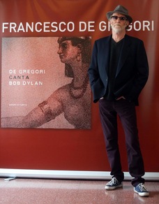 Francesco De Gregori canta nel suo nuovo disco Bob Dylan