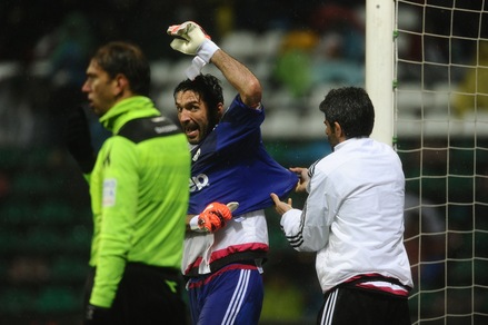 Strigliata ai giovani, la verità di Buffon