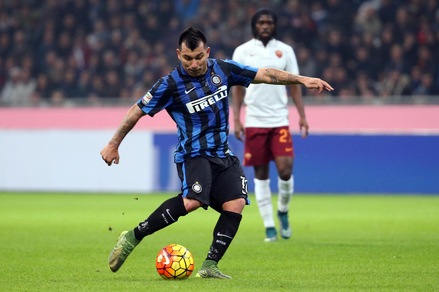 Inter-Roma 1-0: Medel segna e Mancini torna in testa