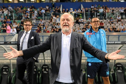Napoli, De Laurentiis: «Sarri, grande uomo e grande allenatore»