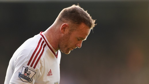 Rooney, un momentaccio: preso in giro anche dalla polizia