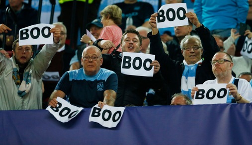 City, la protesta "silenziosa" dei tifosi contro la Uefa